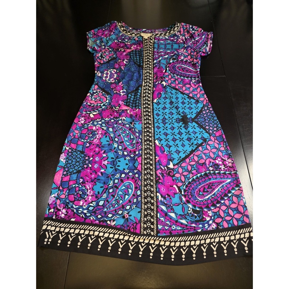 Beige by ECI Paisley Dress Size 4 Blue Pink Geometric Beaded Sheath Knee Length